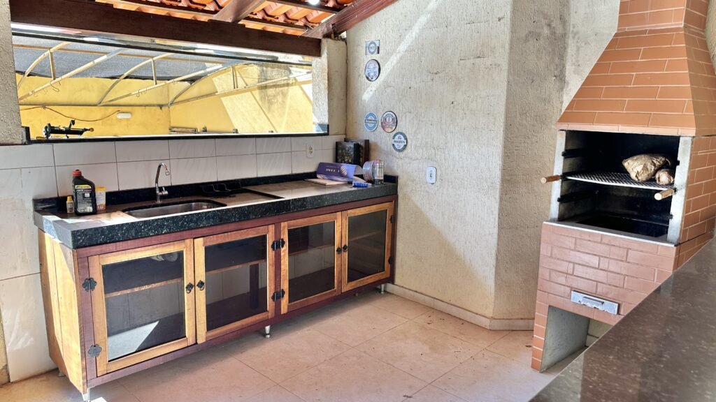 0394F861-F342-4C68-9C4D-5424A668354E