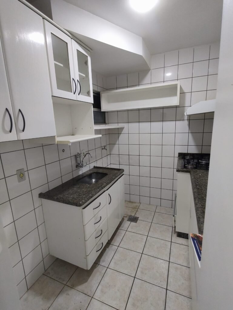 084B7CB5-7B5B-4D40-807F-0EA7F0B625FB