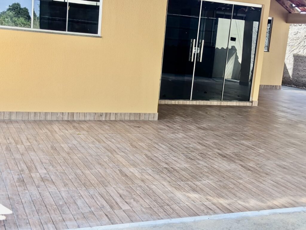 19E73E00-A71E-4EAF-B410-AF4766FDE1B2