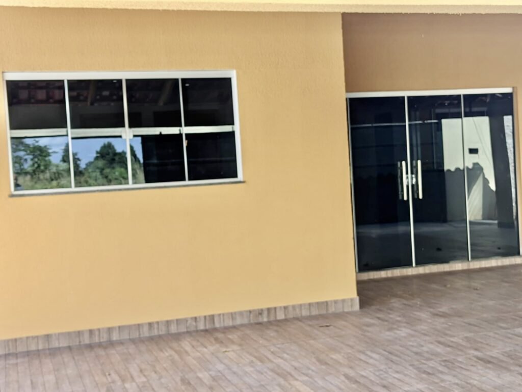 2F7FEFC1-D249-4582-8ECE-383CBF43B736