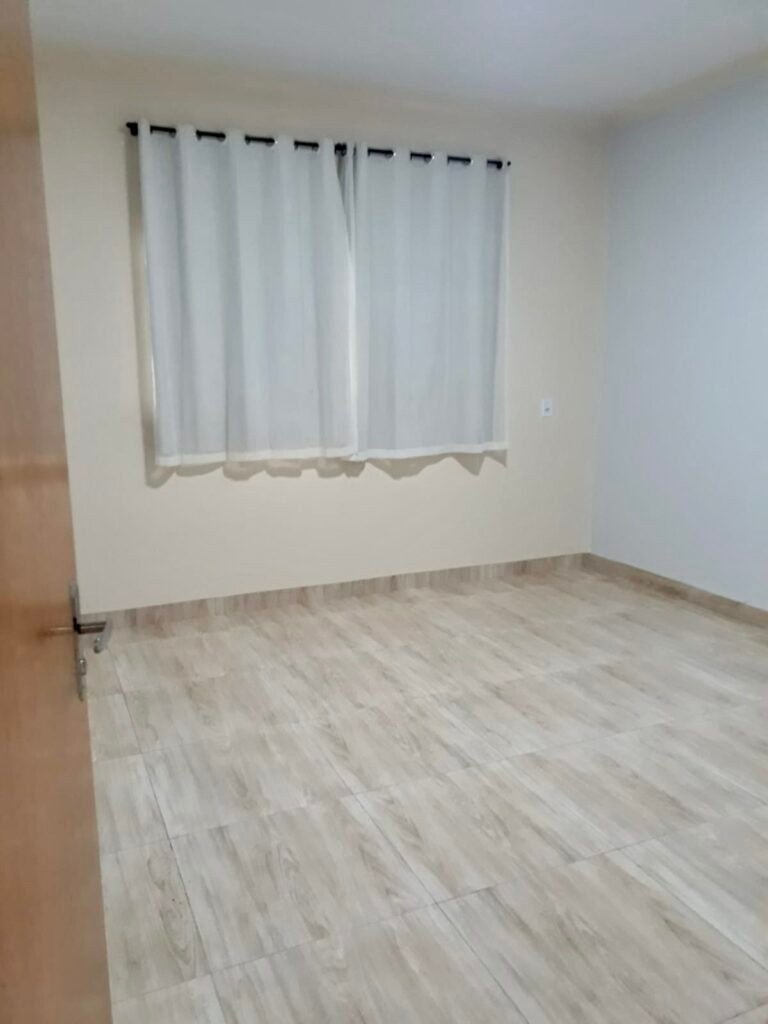 4095F550-2895-40D3-8048-1D6FB7805714