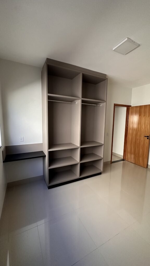 5F347776-E05D-4965-A1D2-DD71B4AA42B3