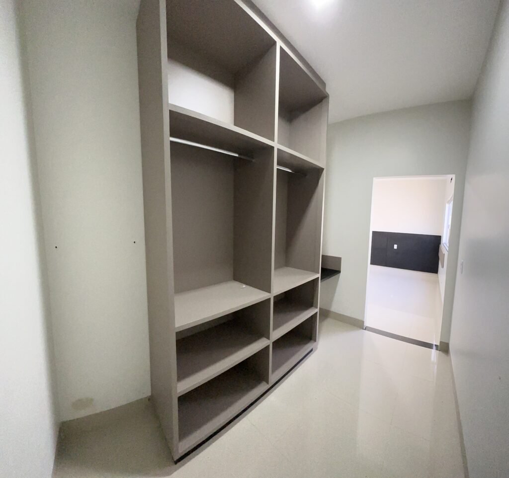 6D9C8A08-2CDC-43CD-9887-2A3247D9AF8F