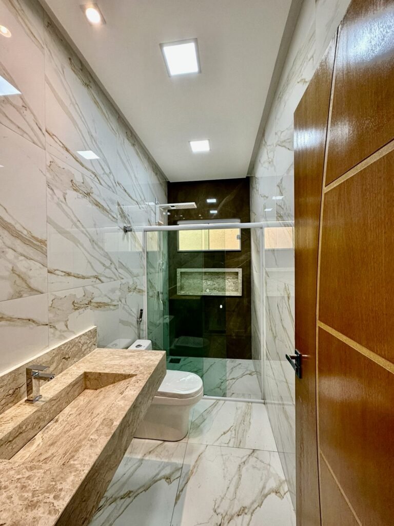 8115C4E4-D7B7-4D47-9F51-C5FB48B68A2A