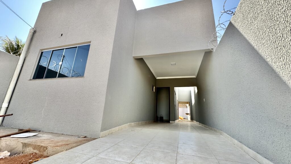 8211A1D0-C3A5-47F2-BC74-BB51AD268706