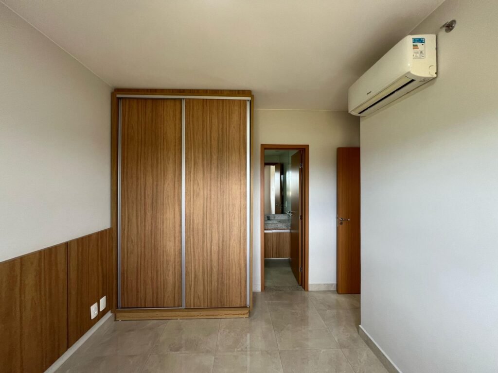 B91E0587-7B64-4D0A-B0BA-AACEA80726F2