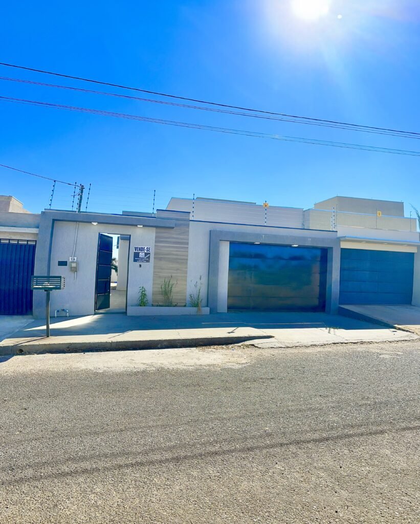 E2DCB5B8-3566-4BE5-864C-AC7B35AAA6BB