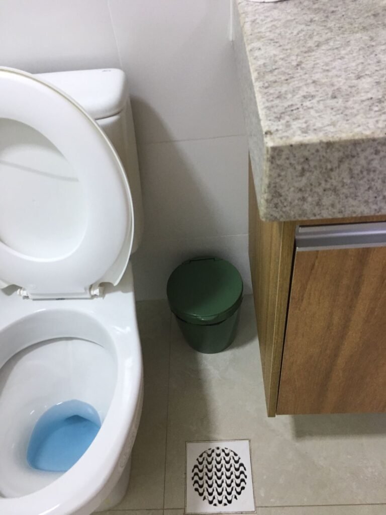 E6C25807-BFC4-472F-9DE0-F1063AE91408